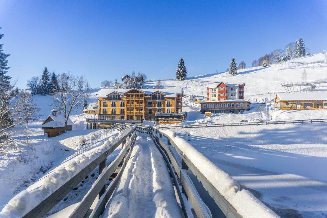 Aparthotel Kovarna Residence ペツ・ポト・スニェシュコウ エクステリア 写真